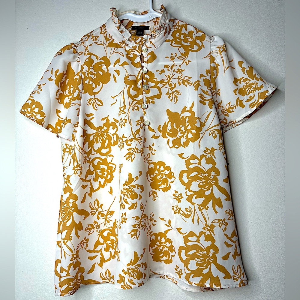 Ann Taylor Factory Tan & Beige Floral Button Bust Blouse!